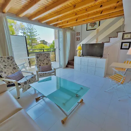 Skol 212. Two Bedrooms Duplex In Centre On The Beachfront.