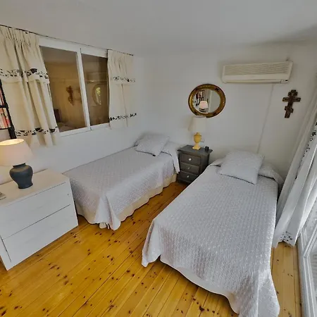 Skol 212. Two Bedrooms Duplex In Centre On The Beachfront.